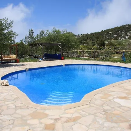 Blacktree Farm And Cottages *