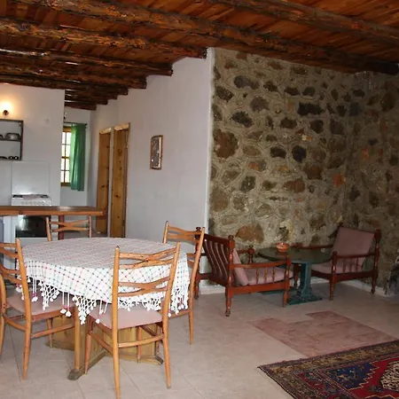 Blacktree Farm And Cottages